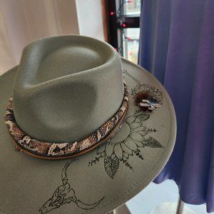 Western burned felt hat mint color